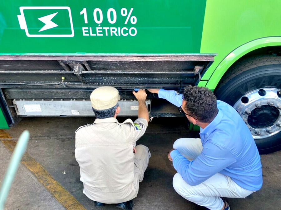 Corpo de Bombeiro carro elétrico