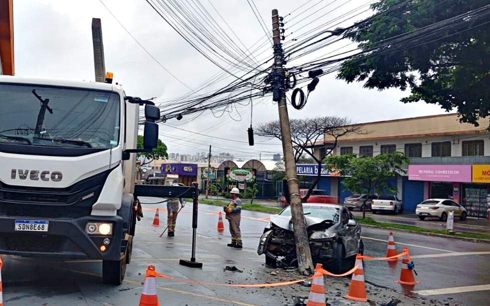 Colisão com poste- Equatorial Goiás- Divulgação