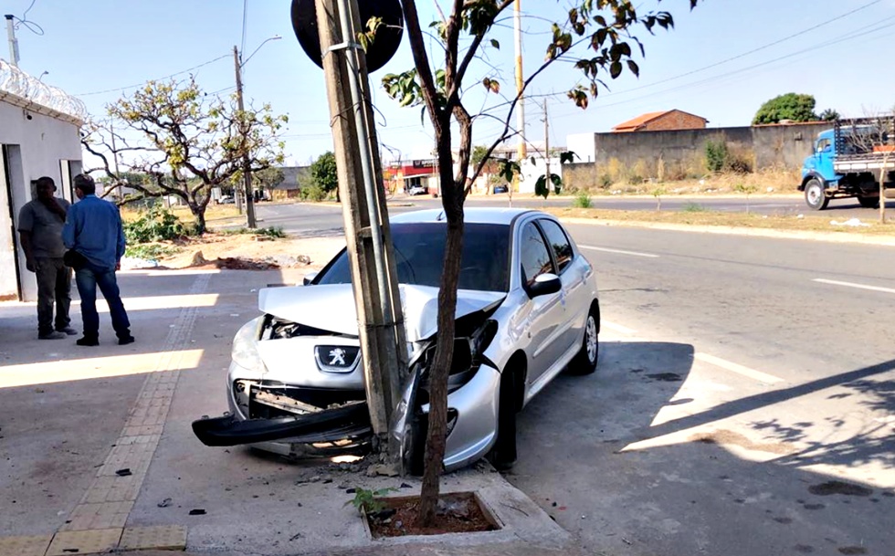 Colisões com Postes- Equatorial Goiás