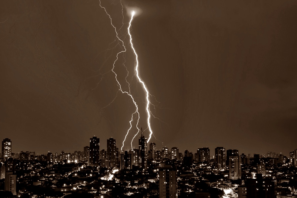 Descargas elétricas- Equatorial Goiás